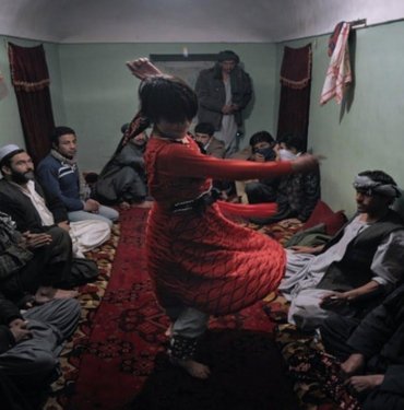 Bacha Bazi afgan geleneği