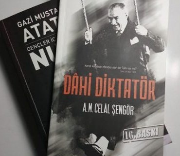 Celal Şengör'ün Dahi Diktatör Kitabından Alıntılar