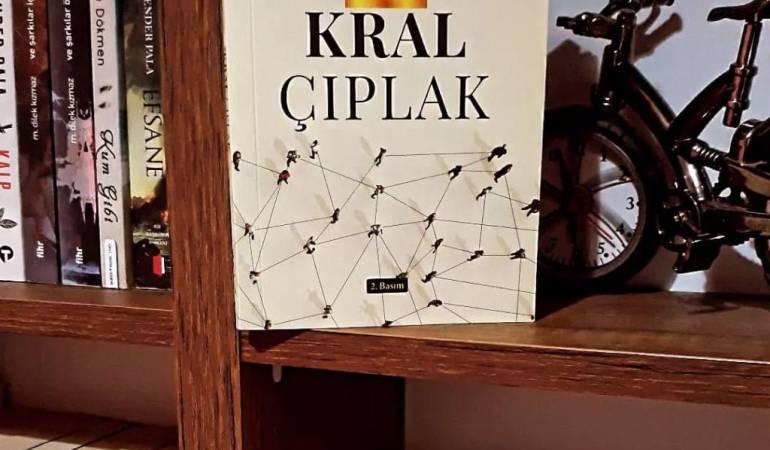 Kral Çıplak - Döndü Çetiner