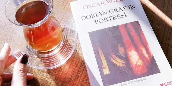 Oscar Wilde – Dorian Gray’in Portresi Kitabı İncelemesi